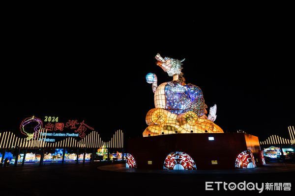 ▲台灣燈會10日晚上閉幕，高鐵燈區、安平燈區安排壓箱寶，精采演出預計帶來活動最高潮。（圖／記者林東良翻攝，下同）