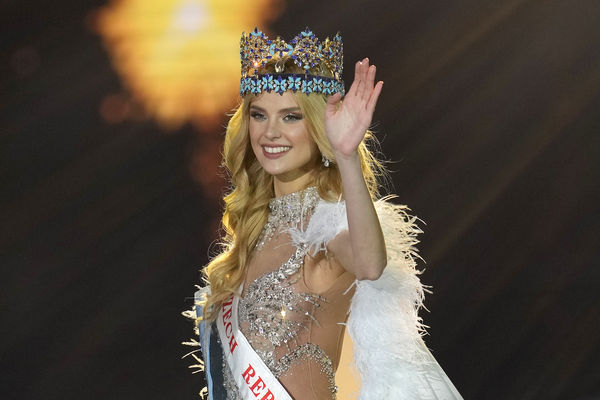 ▲▼2024年世界小姐出爐，來自捷克的25歲佳麗皮斯科娃（Krystyna Pyszková）奪得后冠。（圖／達志影像／美聯社）