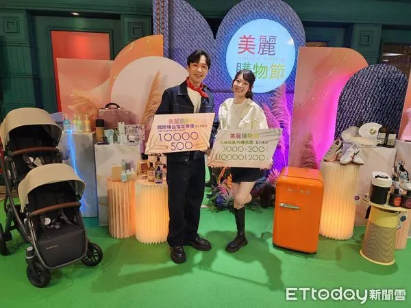 ▲台中百貨周年慶、購物節開跑。（圖／記者游瓊華攝）