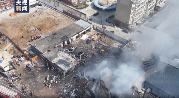 ▲▼河北大爆炸「空拍照曝光」　大樓周遭「夷為平地」增至2死26傷。（圖／翻攝CCTV）