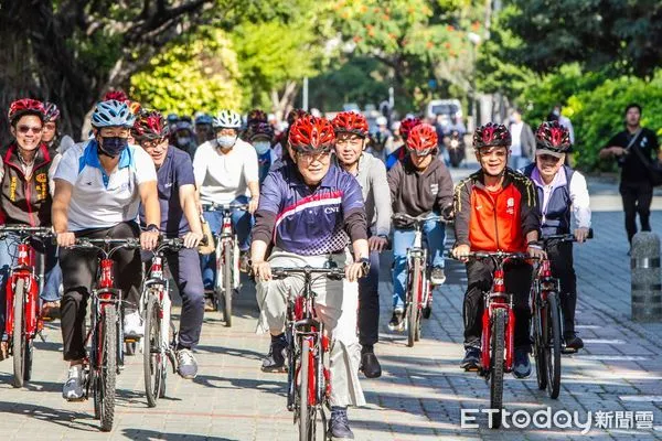 ▲嘉南藥理大學，3月12日下午舉辦「飛輪燃脂瘦 健康攏低嘉」單車行活動，為58週年校慶活動畫下完美句點。（圖／記者林東良翻攝，下同）