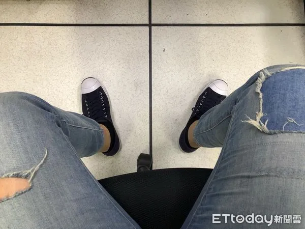 ▲▼抖腳、下體。（示意圖／記者陳俊宏攝）