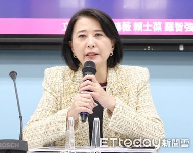 邱國正之子遭爆召妓　王鴻薇質疑：520前夕民進黨內大搶位？