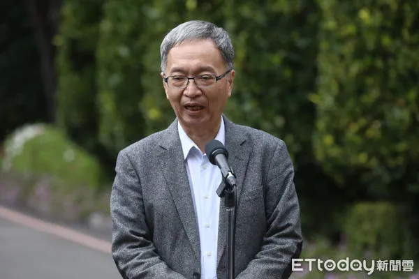 ▲衛福部長薛瑞元受訪回應虐童案議題。（圖／記者林敬旻攝）