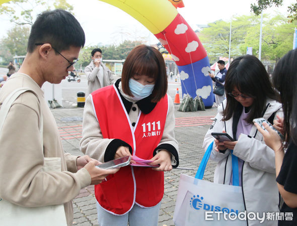 ▲▼   中正大學就業博覽會登場　75家企業提供上萬就業機會   。（圖／中正大學提供）