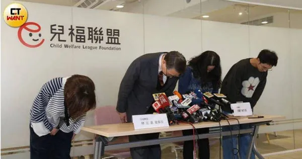 剴剴之死／惡保母私下「偽裝惡行」被起底　狂討這東西！前志工：段數非常高