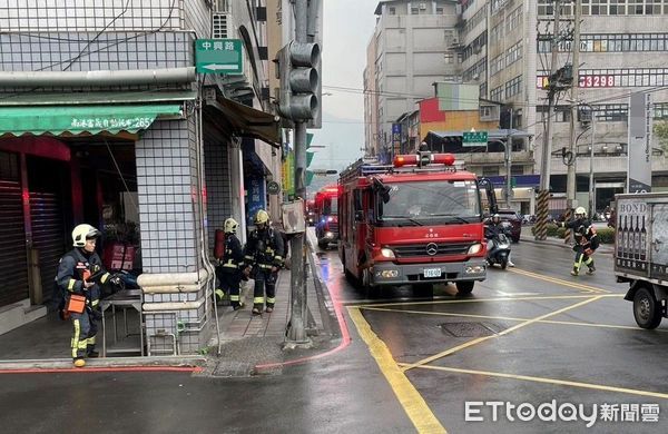 ▲▼汐止中興路某看護之家氣爆3傷。（圖／記者邱中岳翻攝）