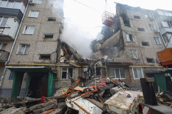 ▲▼烏克蘭靠近俄羅斯的蘇梅地區因被猛烈轟炸，而開始疏散居民。（圖／路透）