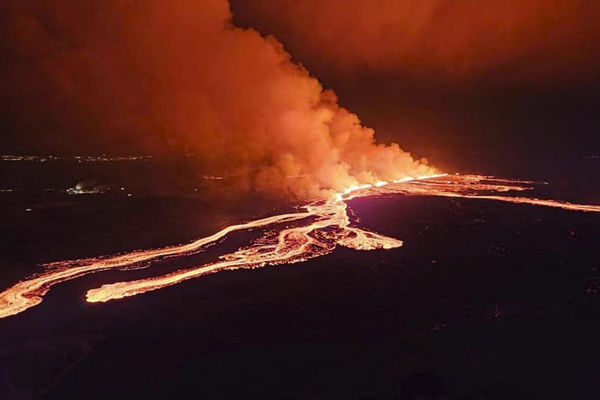 ▲▼ 冰島火山噴發。（圖／達志影像／美聯社）