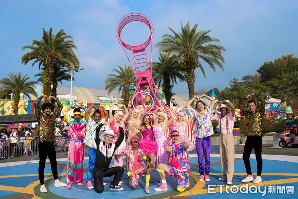 ▲粉紅超跑快閃雲林，劍湖山世界推出「粉紅旋風」快閃優惠，門票3折起。（圖／記者蔡佩旻翻攝）