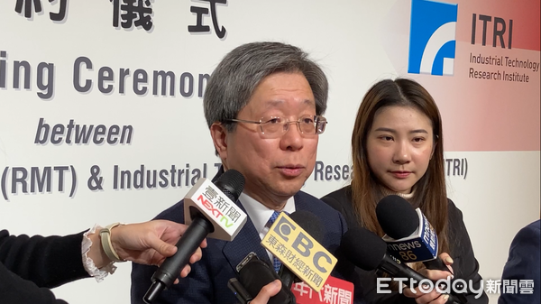 ▲▼博醫能與工研院締結技術授權合約，工研院生醫所所長莊曜宇受訪說明。（圖／記者洪巧藍攝）