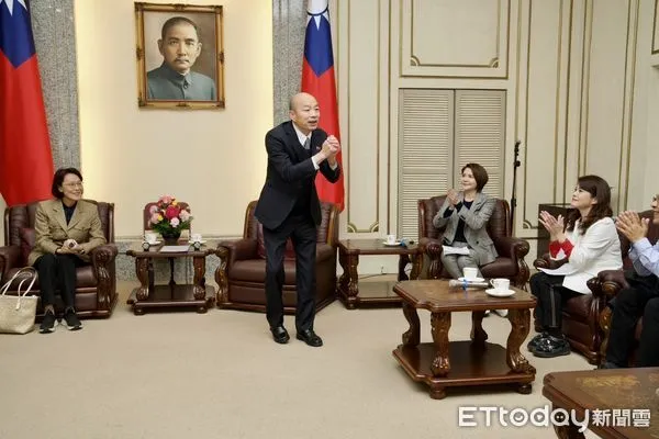 ▲▼高雄藍議員拜會「韓院長」爭建設，韓國瑜承諾：盡最大力量協助。（圖／記者賴文萱翻攝）