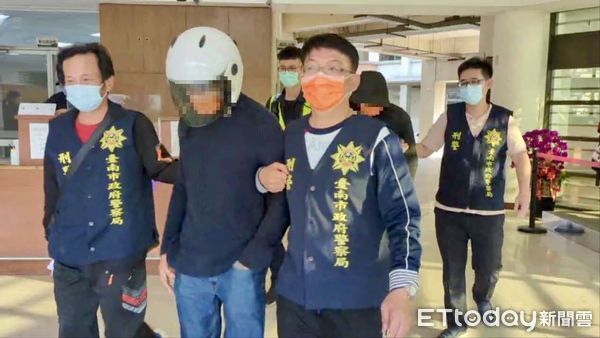 ▲台南市警刑警大隊、新化分局共組專案小組，破獲專以收購人頭帳戶的暴力犯罪集團，緝獲以厲姓主嫌為首的12人，並救出2名被強押逼迫的被害人。（圖／記者林東良翻攝，下同）