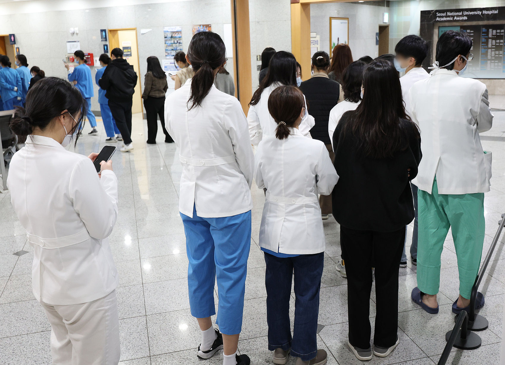 ▲▼南韓政府將於下周針對罷工住院醫師啟動吊扣執照的行政處分程序。（圖／VCG）