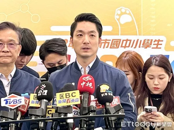 ▲▼台北市長蔣萬安出席「北市112年國中小學生Scratch貓咪盃創意競賽頒獎典禮」受訪。（圖／記者許靖騏攝）