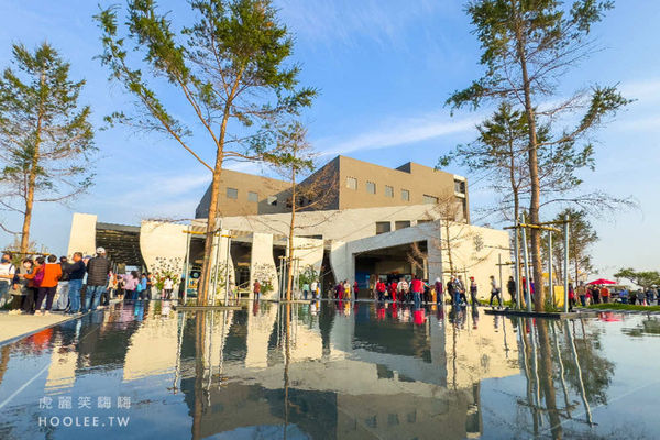 ▲▼台南雅聞湖濱療癒森林入園免門票景點，超美夢幻玫瑰花園、還有歐風泥作城堡。（圖／虎麗提供）