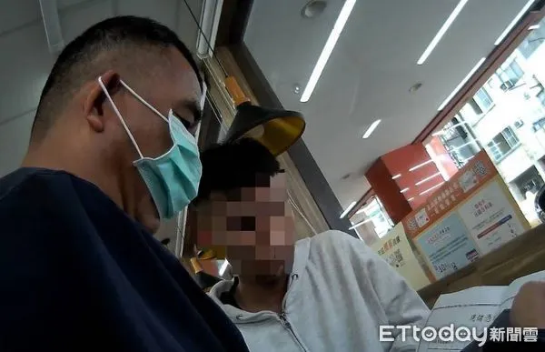 ▲台南市警永康分局永康派出所接獲民眾報案遭詐後，與被害人合作，佯裝受騙而與詐騙集團進行面交，成功逮捕面交許姓車手並由檢察官聲押獲准。（圖／記者林東良翻攝，下同）