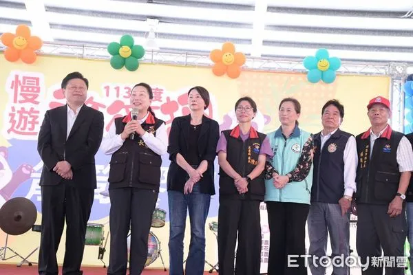 ▲▼箭筍饗宴活動於光復鄉太巴塱祭祀廣場登場，花蓮縣長徐榛蔚與立委傅崐萁皆出席。（圖／花蓮縣政府提供，下同）