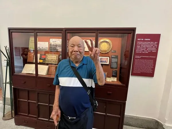 ▲▼國寶級蒸汽火車修復大師鄭萬經逝世。（圖／翻攝自洪致文臉書） 