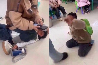幼兒園老師「騎在男童身上玩手機」還逼下跪　多次施暴畫面曝光