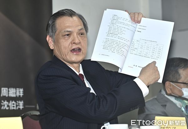 ▲▼《2022的學倫獵巫事件簿：阿通師談林智堅論文門始末》新書發表會，陳明通  。（圖／記者李毓康攝）