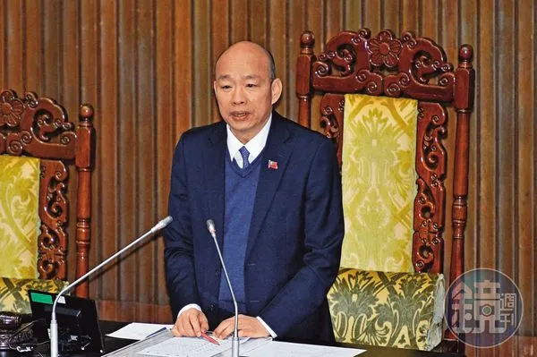 韓國瑜很清楚，這次復出，外界會用放大鏡檢視他，如果他故態復萌，國民黨衰敗的速度絕對超過他的想像。