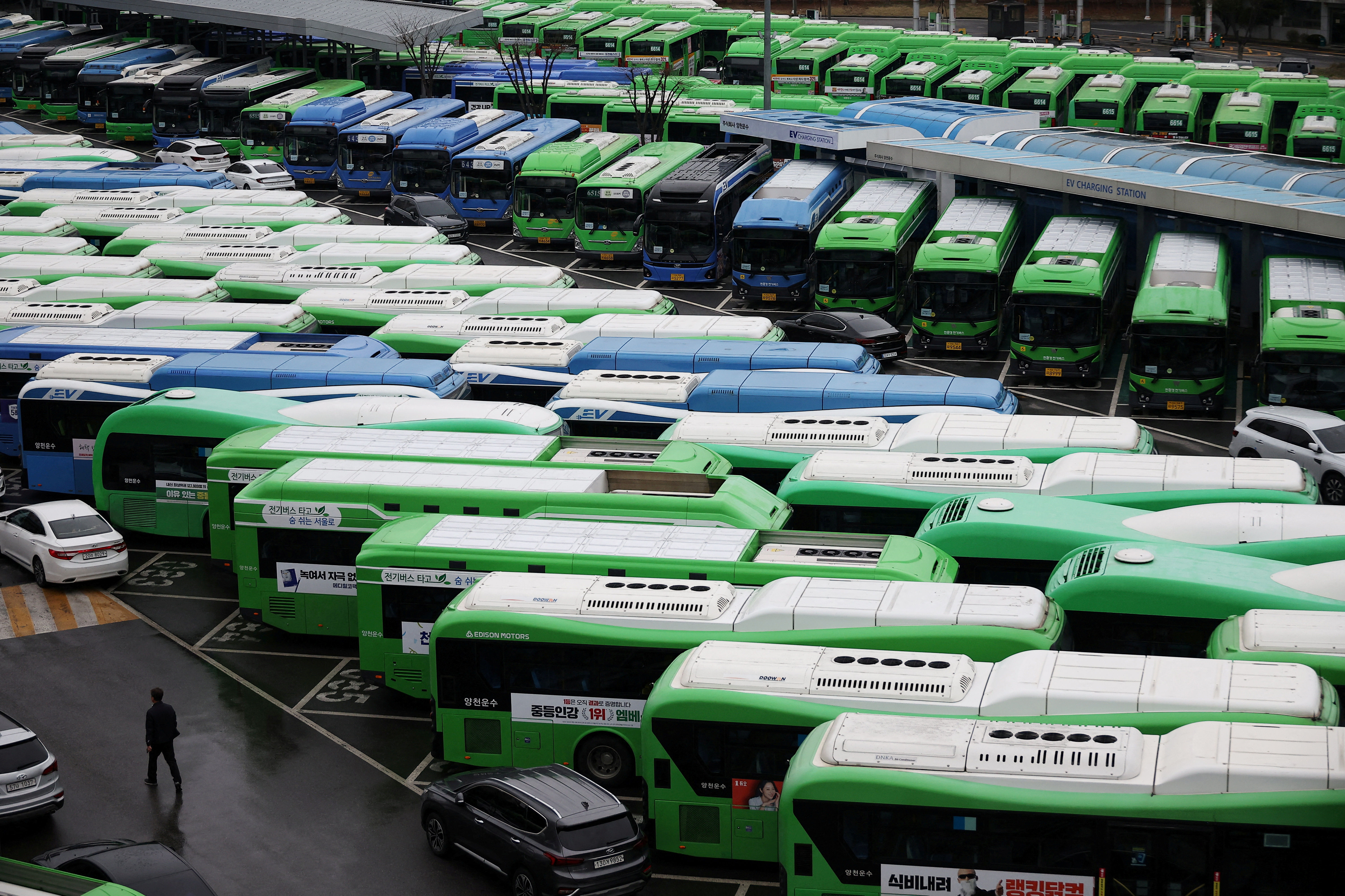 ▲▼ 南韓首爾公車大罷工。（圖／路透）