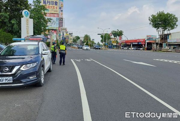 ▲屏東縣警方加強交通違規史取締勤務            。（圖／記者陳崑福翻攝）