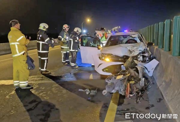 ▲台61線離奇死亡車禍，騎士逆向撞轎車「軀體破碎」臟器外露慘死。（圖／記者蔡佩旻翻攝）