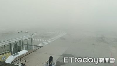 霧鎖金門取消16班機！影響千名旅客　2000多人苦等候補機位