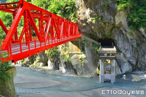 ▲太魯閣國家公園長春橋及春暉橋將進行塗裝工程，4月8日起至6月28日全天封閉管制。（圖／太管處提供）