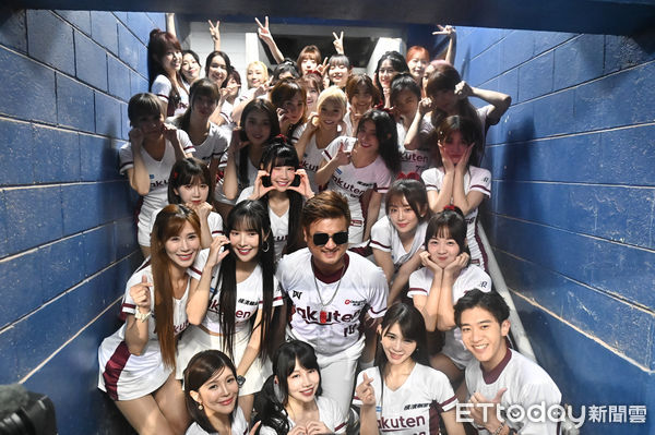 ▲▼樂天桃猿啦啦隊Rakuten Girls。（圖／記者李毓康攝）