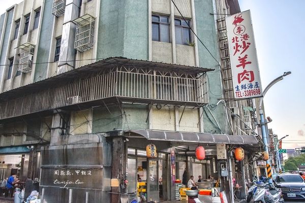 ▲▼桃園龜山山鶯路這家《北港炒羊肉》，是在地人氣極高的平價熱炒店。（圖／部落客周花花甲飽沒授權提供，勿擅自翻攝）