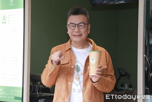 ▲沈玉琳 / 代言拾汣茶屋 展現高CP値主張。（圖／記者周宸亘攝）