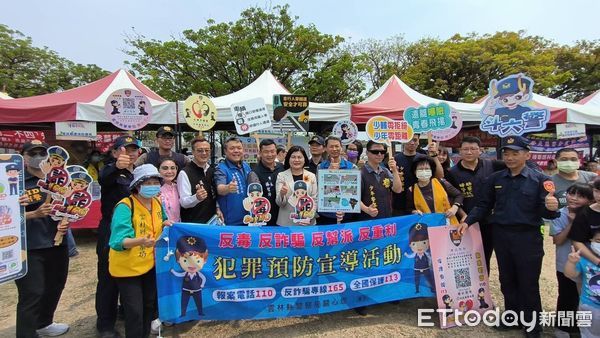 ▲警政宣導搭配童趣活動，膨鼠公園兒童節斗六警分局邀縣長宣導守護孩童安全。（圖／記者蔡佩旻翻攝）