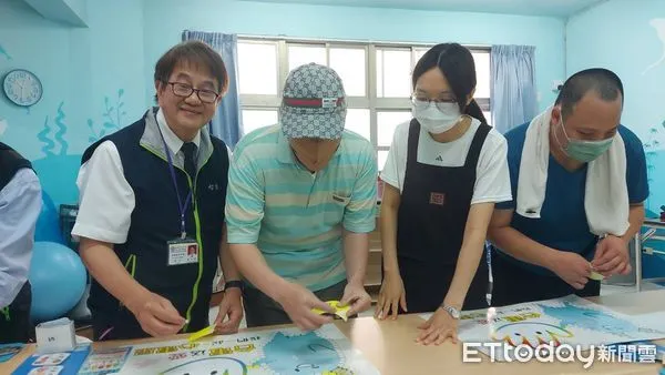 ▲▼4／2世界自閉症關懷日，台電送暖捐款力挺「星星兒」。（圖／記者賴文萱翻攝）