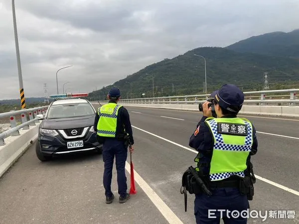 ▲警方加強取締酒駕及清明連假交通疏導。（圖／記者楊漢聲翻攝）