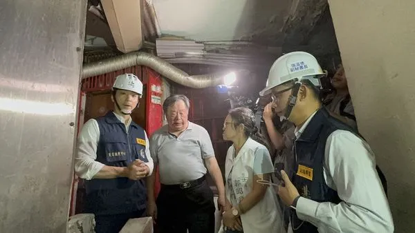 ▲▼台北市長蔣萬安視察南機場住宅。（圖／台北市府提供）