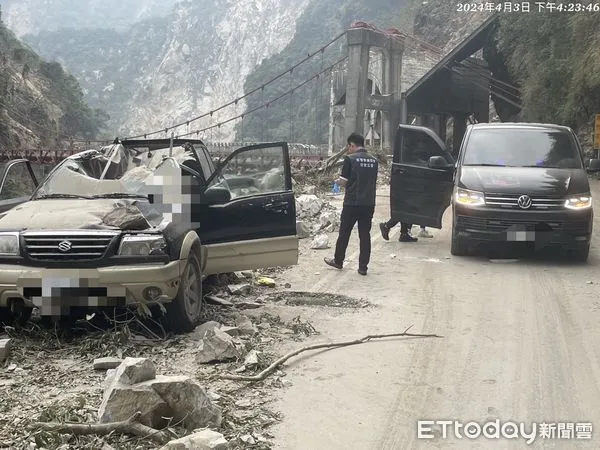 ▲▼張男駕駛吉普車遭落石擊中明顯死亡            。（圖／記者黃彥傑翻攝）