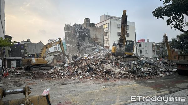 ▲▼       北濱街民宅拆除      。（圖／記者黃彥傑翻攝）