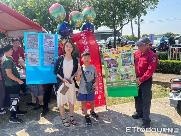 ▲南消四大隊安定消防分隊聯手安定區公所，發揮巧思，將氣球祈福樹與清明節結合在一起，作為對過世親人的紀念和祈福活動。（圖／記者林東良翻攝，下同）