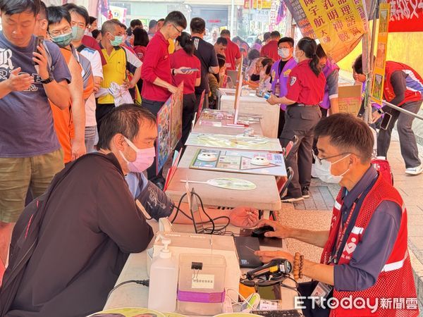 ▲祀典武廟及宜得家國際地產，今年特選在清明4天連假盛大舉行「武廟熱血愛在台南」捐血活動。（圖／記者林東良翻攝，下同）