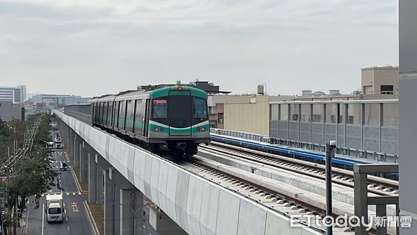 ▲▼高雄捷運RK1岡山車站測試。（圖／記者許宥孺翻攝）