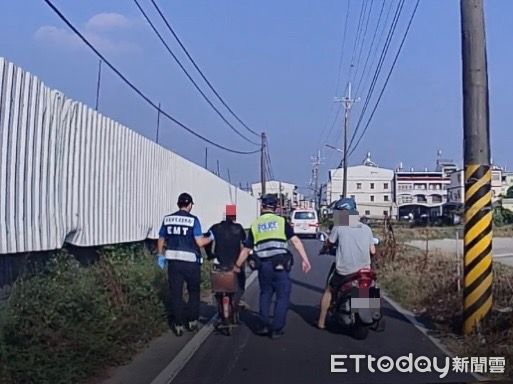 ▲里港警分局九如分駐所警員鄭宇廷、張煥橙護送楊男返家           。（圖／記者陳崑福翻攝）