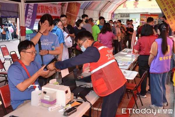 ▲祀典武廟及宜得家國際地產，今年特選在清明4天連假盛大舉行「武廟熱血愛在台南」捐血活動。（圖／記者林東良攝，下同）