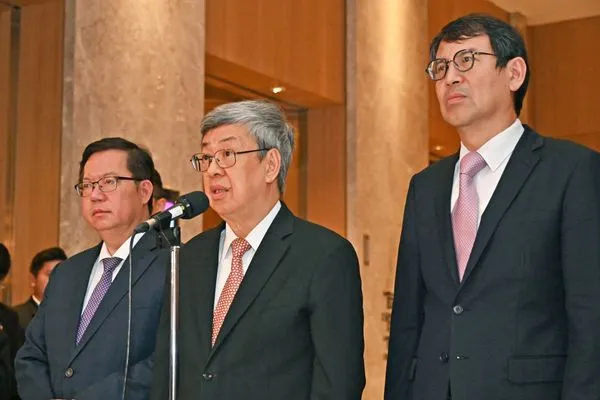 ▲▼陳建仁今天上午出席第22屆金馨獎頒獎典禮前接受媒體聯訪。（圖／行政院提供）