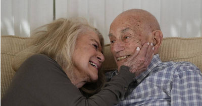 愛情永不嫌老！　美百歲二戰老兵將「迎娶96歲未婚妻」