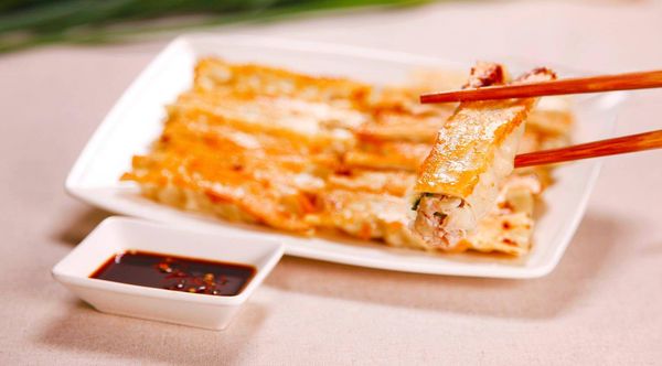▲▼八方雲集，鍋貼 。（圖／取自八方雲集臉書）