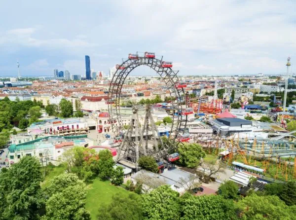 ▲▼奧捷親子團造訪維也納的普拉特遊樂園，澳洲親子團必訪的庫倫賓動物園。（圖／加利利旅遊提供）