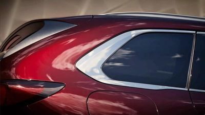 Mazda全新7人座休旅4月發表！油電搭上5米車長、3米軸距大空間